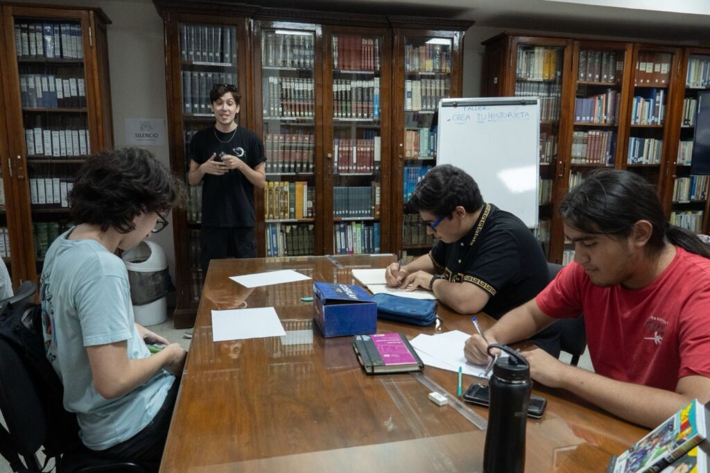 Se inició el taller de dibujo «Creá tu Historieta»
