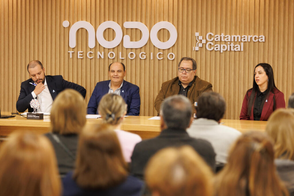 Convenio entre la Capital y la UNCa