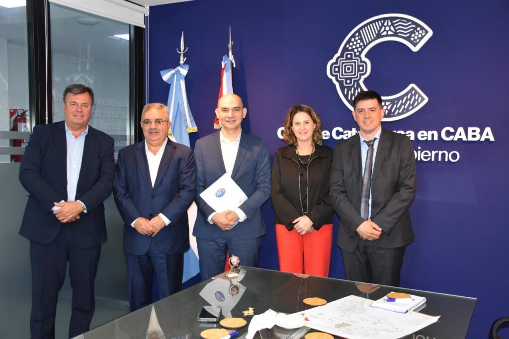 El Gobierno Provincial y Grupo ARCOR sellan acuerdo para impulsar la generación de energías limpias en Recreo