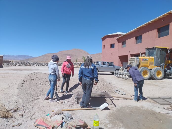 Inició la etapa de autoconstrucción asistida en Laguna Blanca (2)