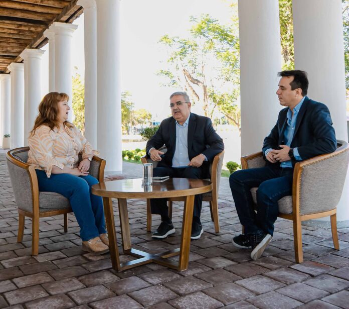 El Gobernador recibió a la mamá de Nahuel Gallo