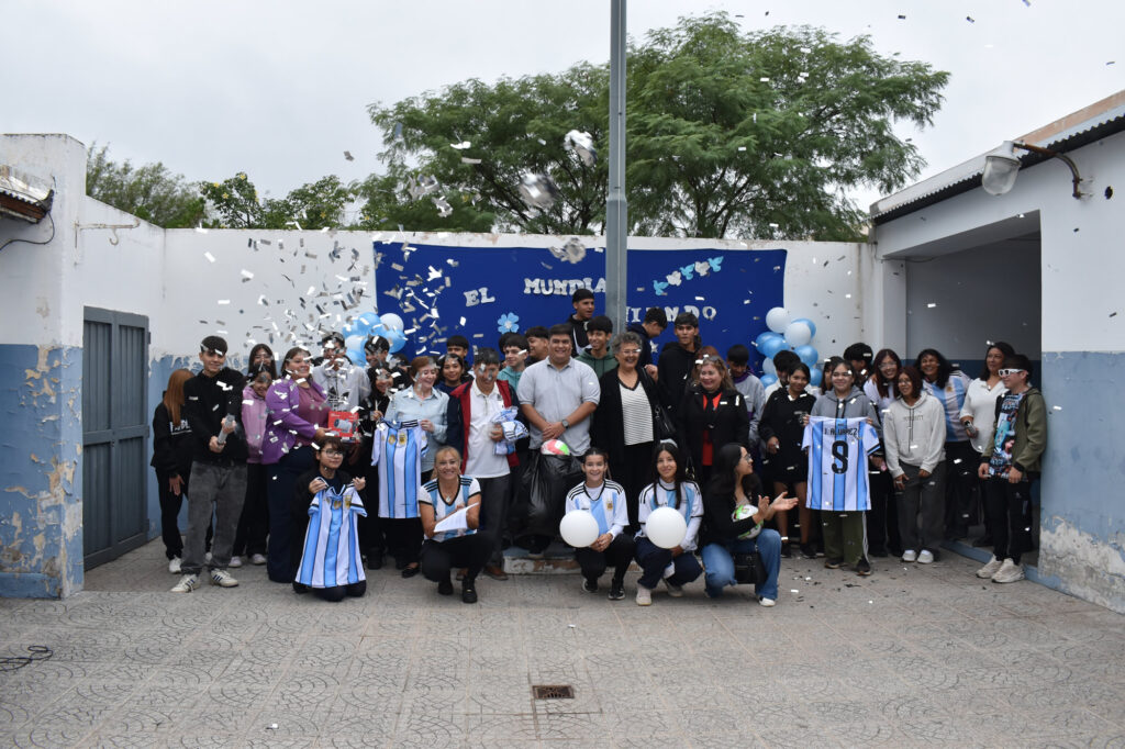 La Escuela Secundaria Nº 7 lanzó el proyecto “El Mundial uniendo mundos” con eje en la educación interdisciplinaria
