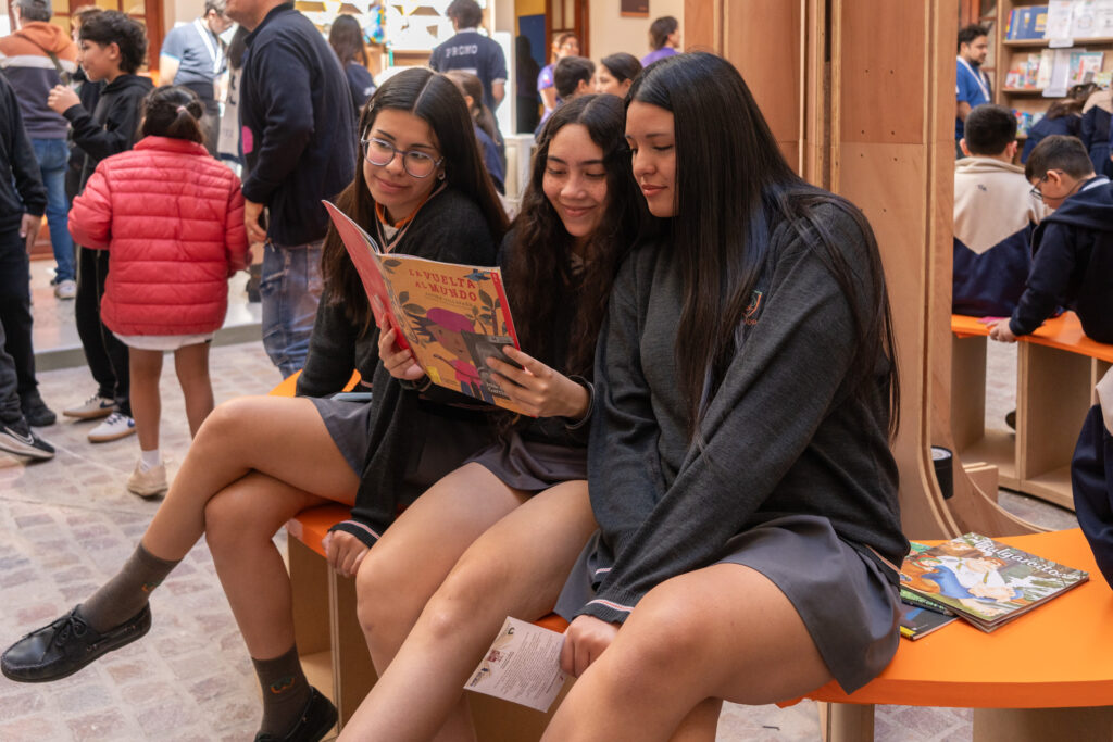 La Biblioteca Julio Herrera presenta CALA, un club de lectura para adolescentes