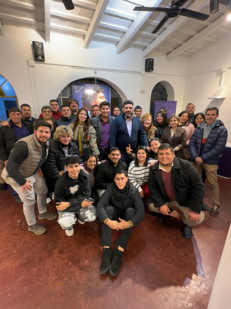 La Libertad Avanza Catamarca lanzó con éxito la «Escuela de La Libertad» para la formación de nuevos lideres