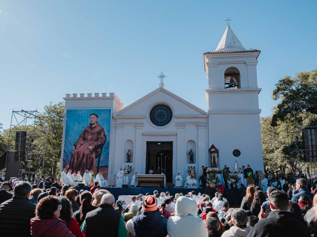 “Esquiú en sus diversas dimensiones”: conversatorio homenaje por los 200 años de su natalicio