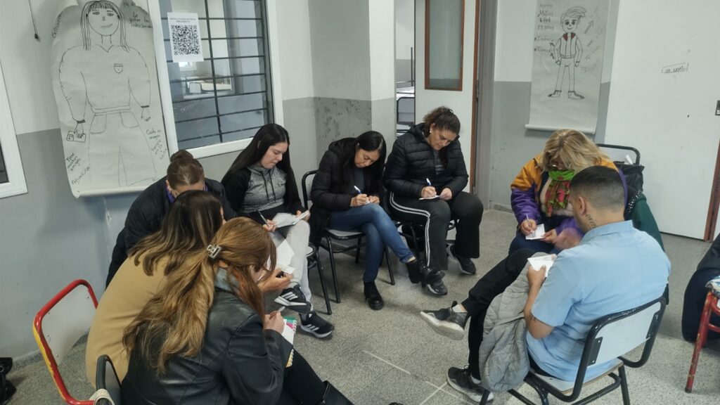 Salud trabaja en acciones para fortalecer la salud integral de adolescentes en Valle Viejo