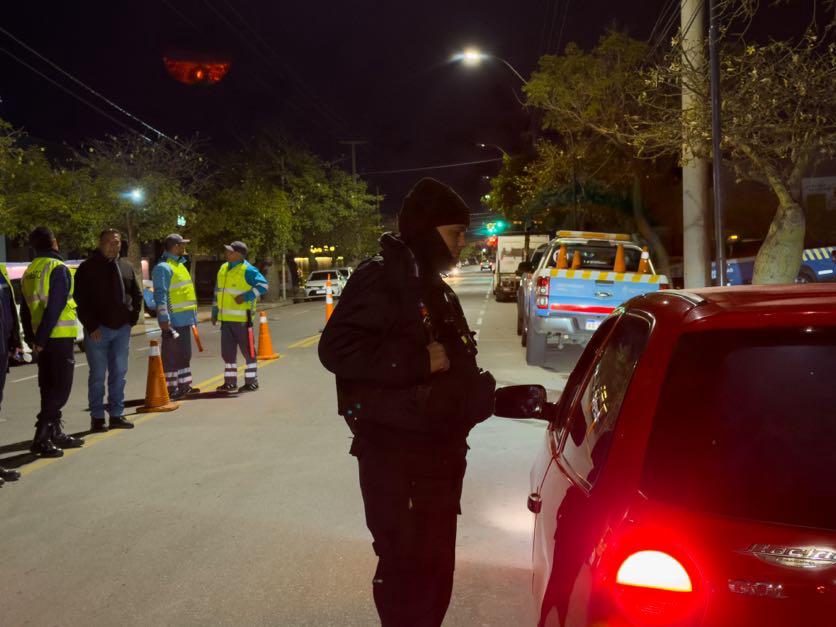 Megaoperativo de seguridad vial: detectaron 15 alcoholemias positivas en cerca de 200 controles