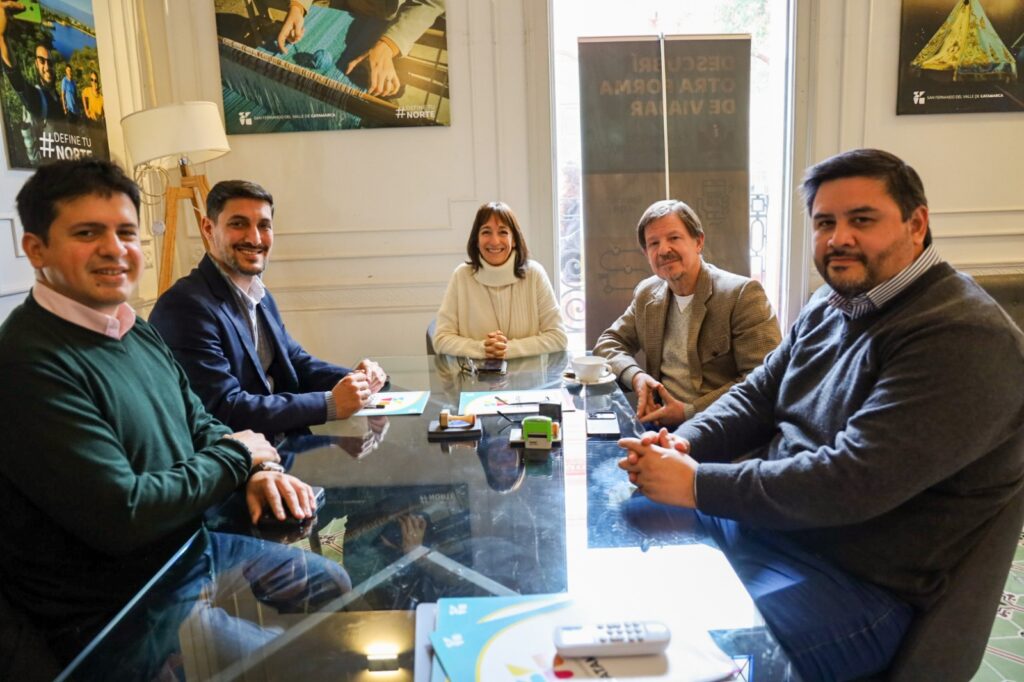 La Capital fortalece alianzas estratégicas para potenciar el turismo, la producción y la formación profesional