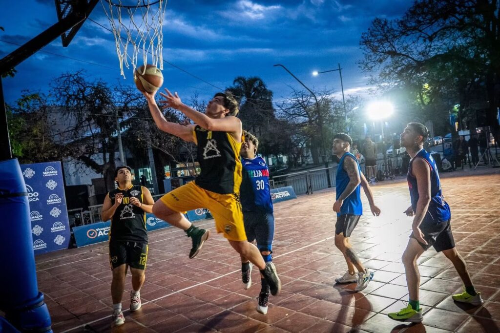 Se viene una nueva fecha del Torneo de Básquet 3×3 en la Plaza La Alameda