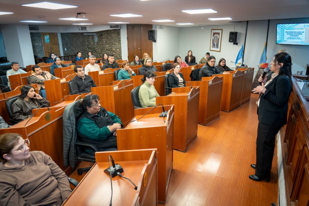 El Senado capacitó a su personal en inclusión e inserción laboral de personas con discapacidad