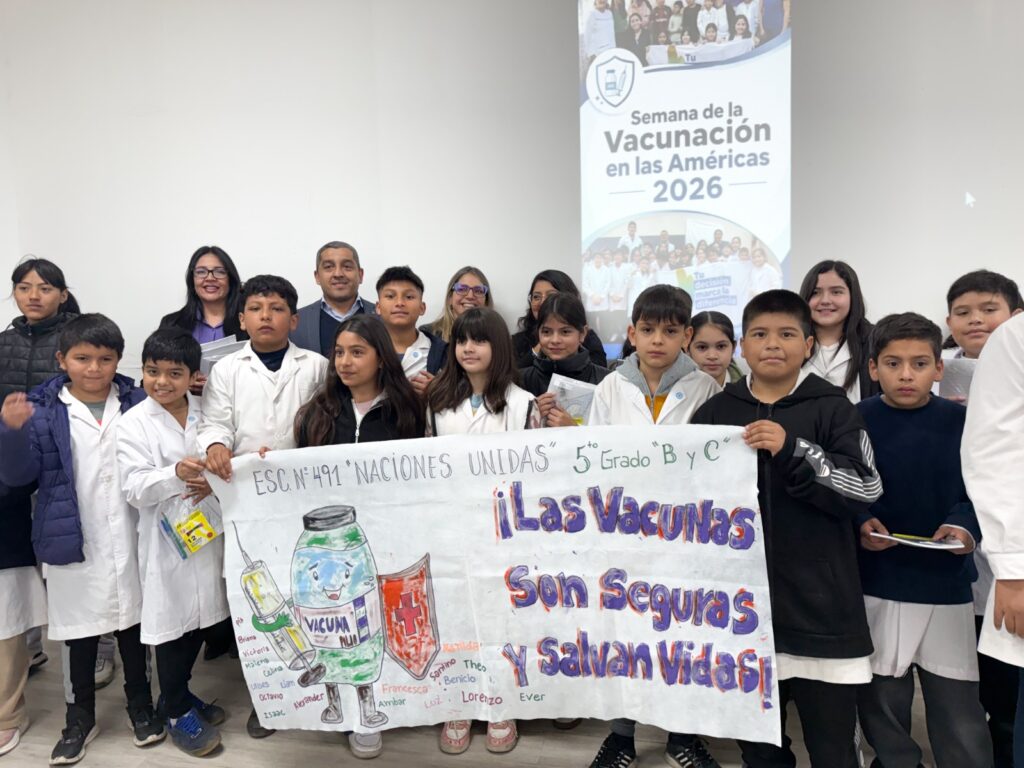 50 vacunadoras y vacunadores fueron reconocidos en su día