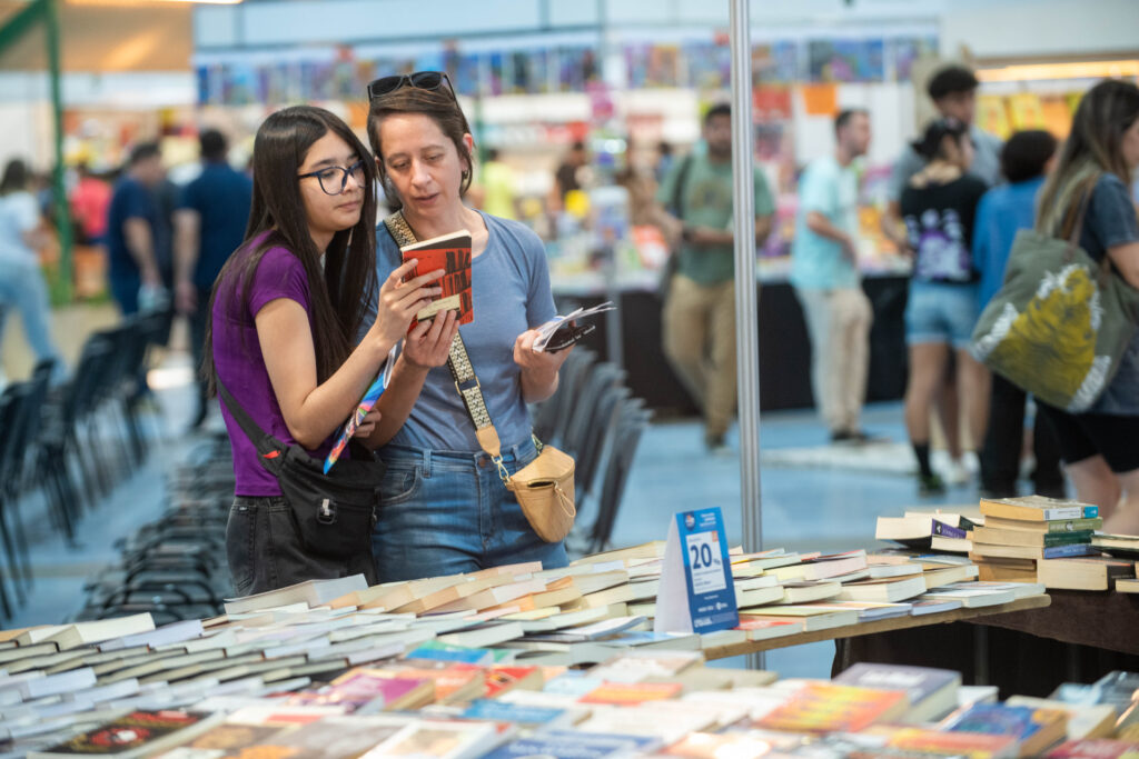 Historias de misterio, memoria y apariencias llegan a la 18º Feria del Libro