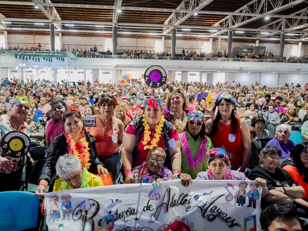 Más de 10.000 adultos mayores participaron de la Gran Fiesta en el Predio Ferial
