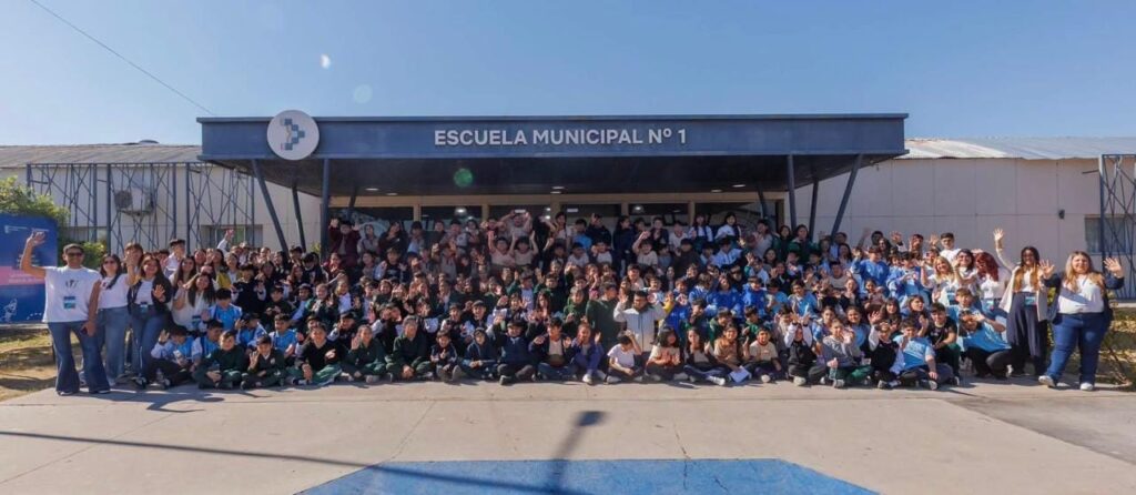 Más de 400 alumnos se preparan para rendir exámenes internacionales de Cambridge 2026