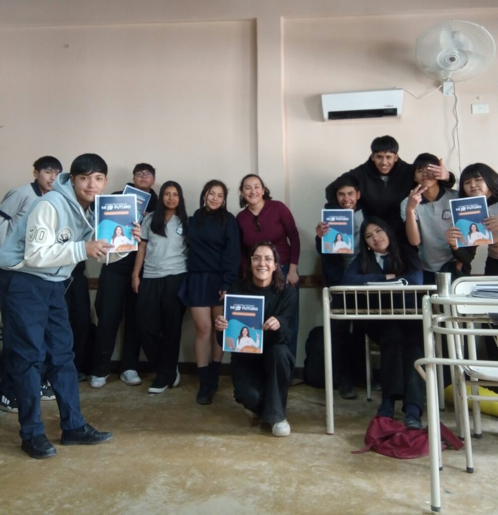 Vicegobernación llevó talleres de Orientación Vocacional y capacitación docente a Antofagasta de la Sierra y El Peñón