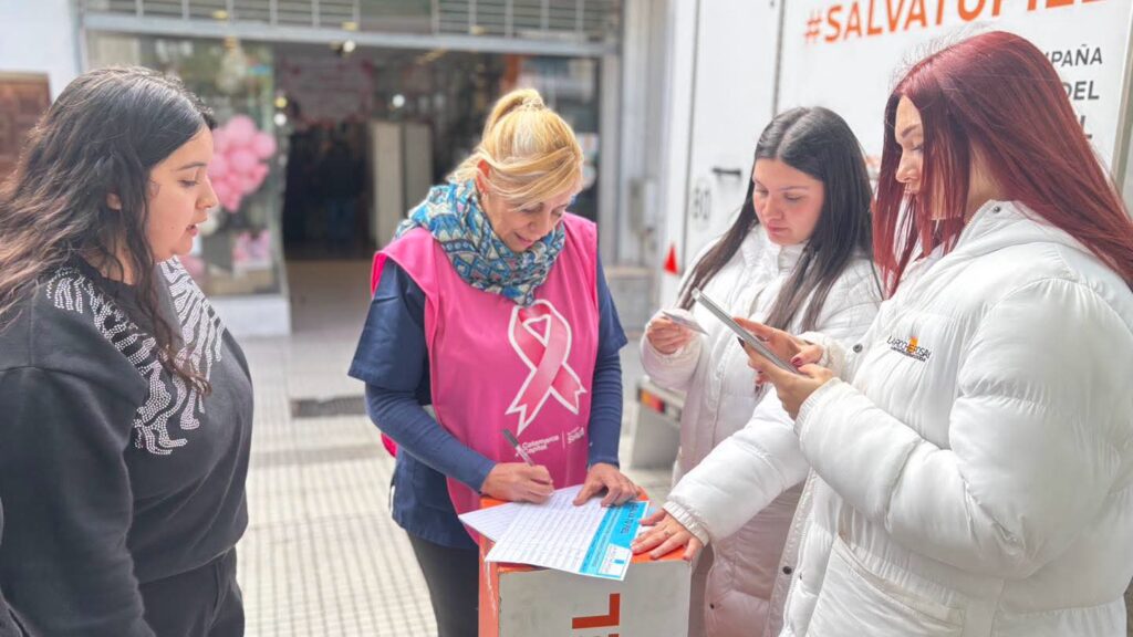 La campaña «Salvá tu Piel» culminó con éxito en la Capital: atendió a 140 vecinos y realizó cerca de 36 derivaciones