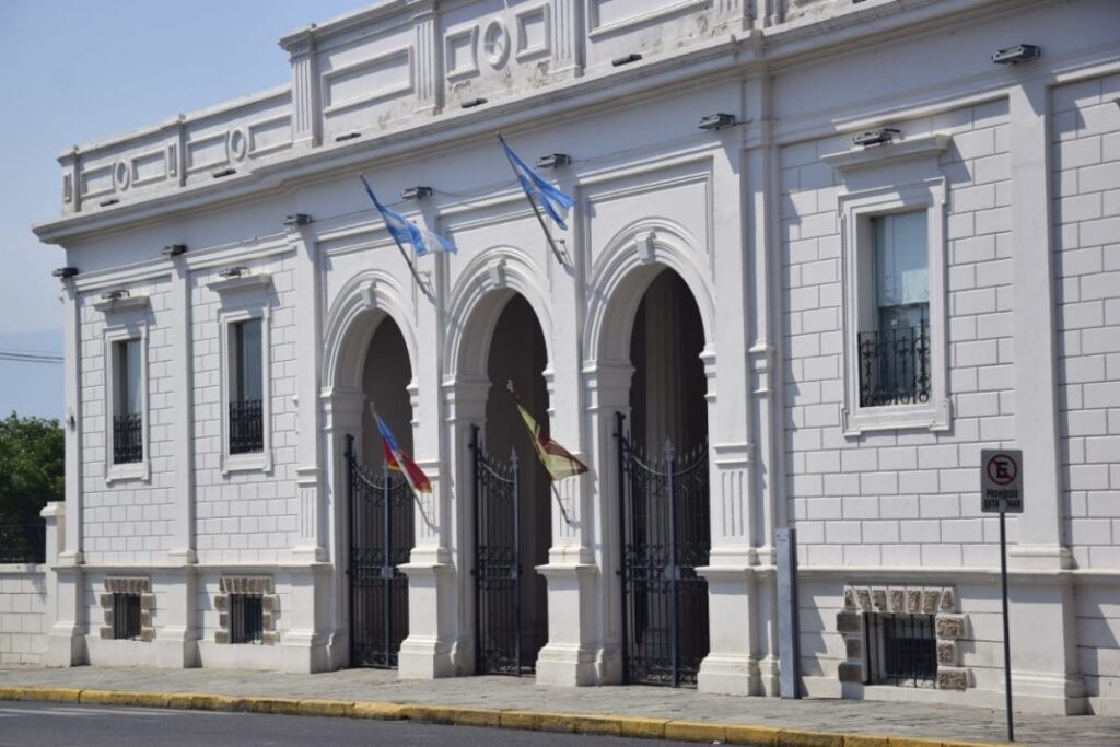 La Capital declaró asueto administrativo para el lunes 2 de noviembre por el Día de los Fieles Difuntos