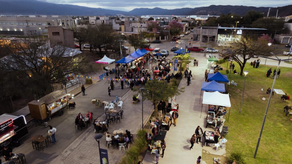 Música, feria, gastronomía y culturas del mundo en Casa de la Puna”